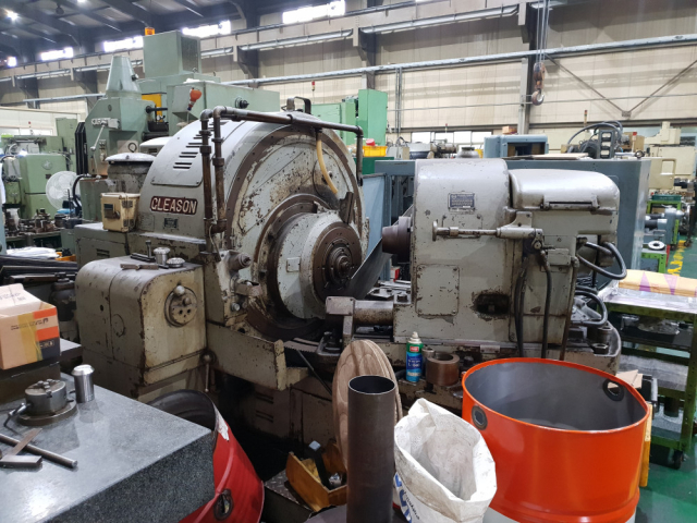 GLEASON No.16 스파이럴 베벨기어 가공기/ 치절기/ 제네레이터