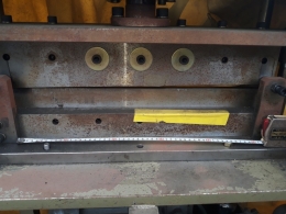 Two-way hydraulic sharring machine