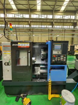 두산 LYNX 220C 8인치선반