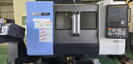 두산 4.5호 머시닝센터 DNM-4500L