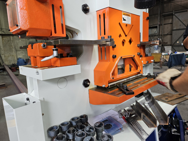 유압철가공기, 유압펀칭기, 앵글절단기, 노칭기