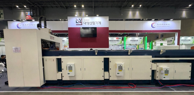 ZG-FC-12000-9060GBRH  고출력 파이버 레이저 파이프 절단기