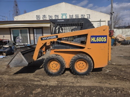현대 HL600S 스키드 로더입니다   현대 스키로다 ㆍ 스탠 바가지 상태양호