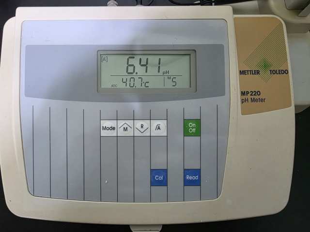 METTLER TOLEDO MP220 pH Meter 제품 이미지