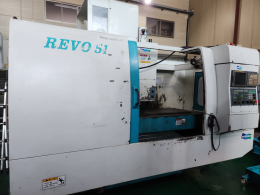 두산 REVO51 5호 수직머시닝센터 화낙21i-M 2002년식