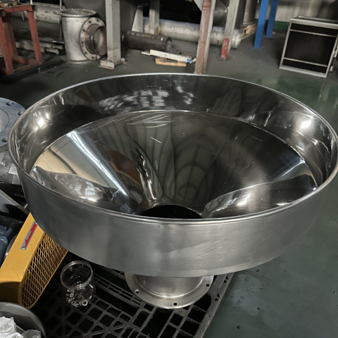 핀밀(해머밀) 신품 저렴하게 판매합니다.  sus304 / 30-45kW / 시간당 500-2000kg 제품 이미지