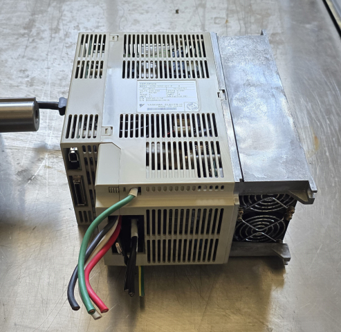 YASKAWA 3Kw 서보 모터 드라이버 세트 (SGDM-30AC / SGMGH-30ACB61) 제품 이미지