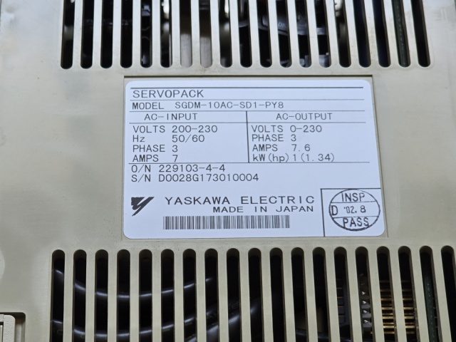 YASKAWA 1Kw 서보 모터 드라이버 세트 (SGDM-10AC / SGMGH-09ACB61) 제품 이미지