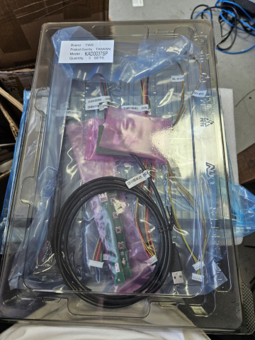 TWS 산업용 12.1 LCD 터치모니터 패널 + 전용케이블 세트 제품 이미지