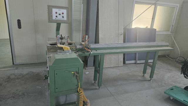 Sash window fabrication used machines, complete lot Product Image