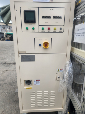 PHOENIXON BT100V400A1CH 배터리 충방전 시험기 제품 이미지