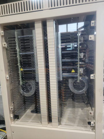 PHOENIXON BT100V400A1CH 배터리 충방전 시험기 제품 이미지