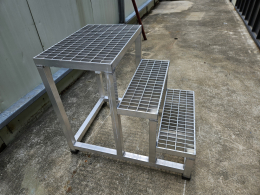 Aluminum Grating 3-Tier Mobile Safety Stair Platform