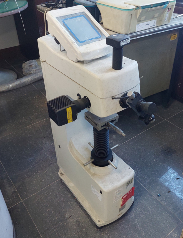 중고 자동 비커스 경도측정기 Mitutoyo HV-112 Vickers Hardness Tester