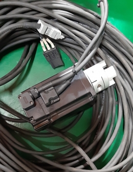 SGMJV-04ADA21 YASKAWA AC SERVO MOTOR 케이블포함 | [중고] YASKAWA, 자동화 · 로봇 ...