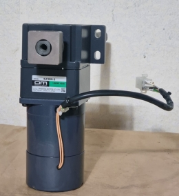 S8R25GB-E BRAKE MOTOR  4LF20N-3 ORIENTAL MOTOR