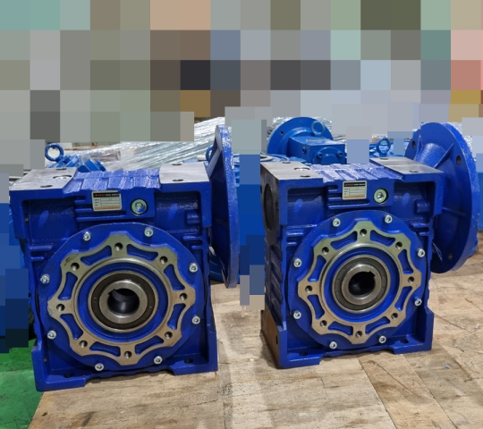중공축 웜감속기 110형 15:1 MUSSO WORM REDUCER 110형 15:1 제품 이미지