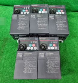 FR-E720-0.4K half horsepower inverter 220 V
