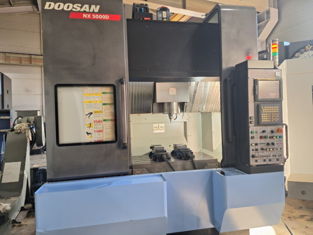 두산 5호 고속가공기 NX5000D 중고고속가공기