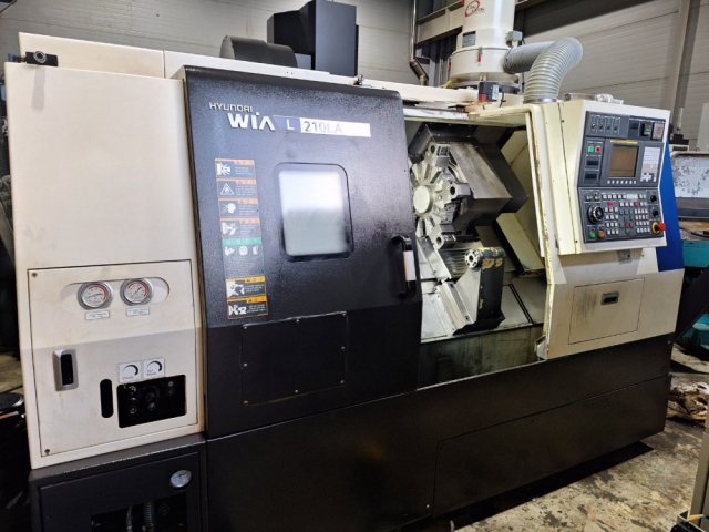 현대위아 8인치 CNC선반 L210LA 중고CNC선반