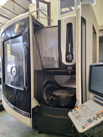 DMG MORI 주축관통5축가공기 DMU60eVo 중고5축가공기, 5축머시닝센터