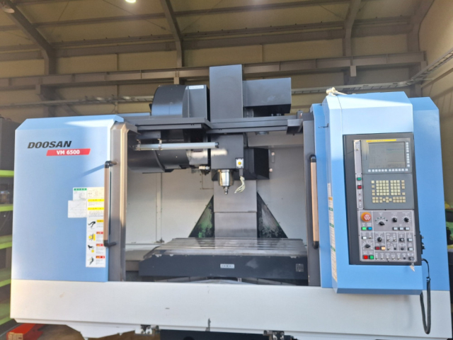두산 6.5호 머시닝센터 VM6500 중고머시닝센타