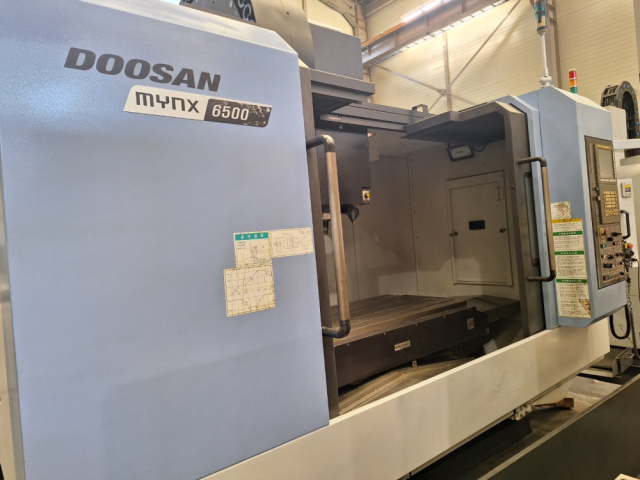 두산 6호 머시닝센터 MYNX6500 중고머시닝센타