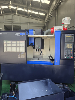 Hwacheon No. 5 Machine Center VESTA-1000 Used Machine Center