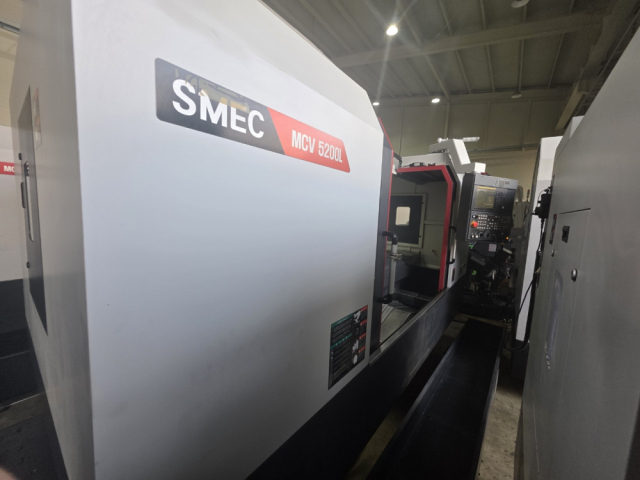 스맥 5호 머시닝센터 MCV5200L 중고머시닝센타