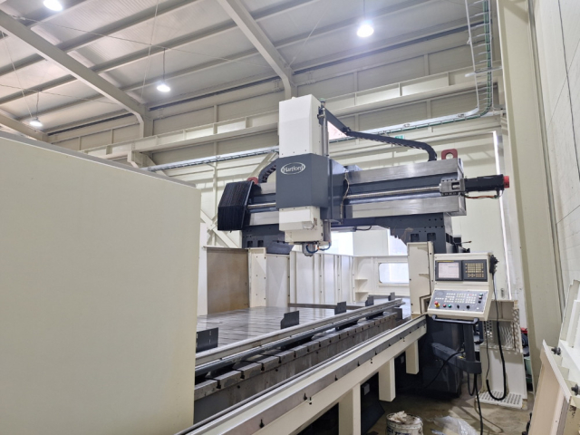 하트포드 21호기 문형머시닝터 PRO4210 중고머시닝센타