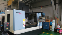 머시닝센터6호 수직머시닝센타6호 두산 머시닝센터 MYNX-650/50