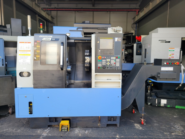 두산 6인치 CNC선반 LYNX210A 중고CNC선반