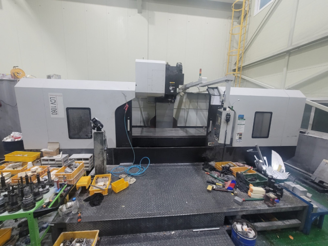 스맥 10호 머시닝센터 LCV1060 중고머시닝센터