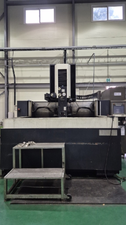 MAKINO U1310 Large Wire EDM, 6 Ton, 2014