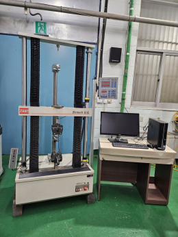 만능재료시험기 (UNIVERSAL TESTING MACHINE) (3 ton)