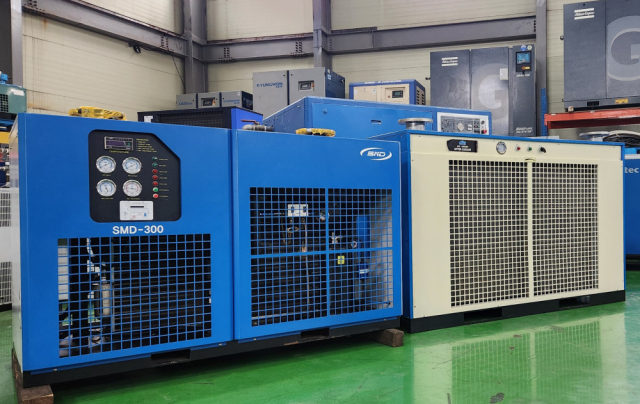 300HP 에어드라이어, 300마력 에어드라이어, 콤프레샤 드라이어,  에어드라이어, SMD에어드라이어, 에스엠디에어드라이어 제품 이미지