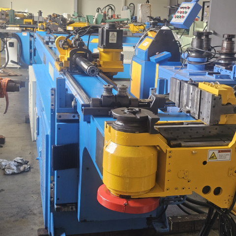 CNC 파이프 벤딩기