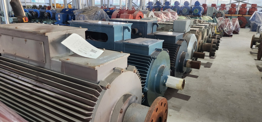 현대모터 200KW*10P*60HZ*440V(60%ED)