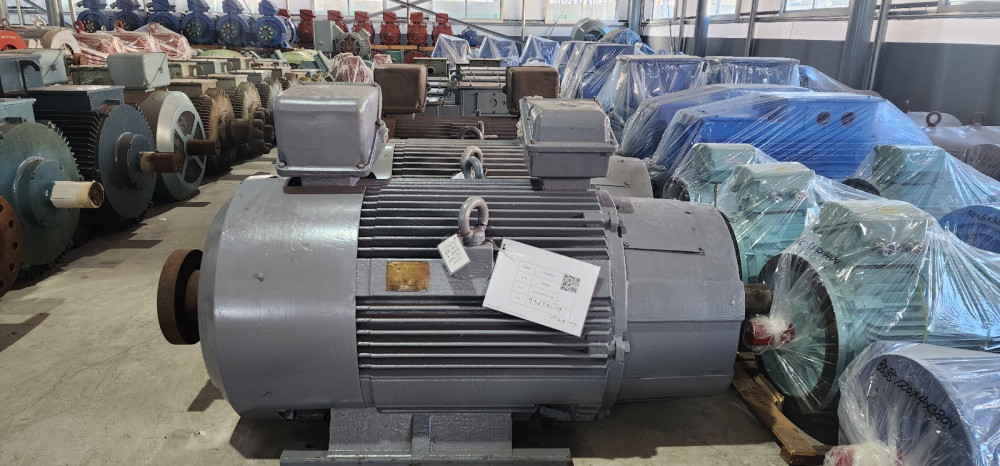 효성 권선형 모터 175KW*8P*60HZ*440V(100%ED)