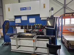 CNC 절곡기 80톤 2미터 WE67K
