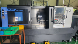 PUMA DNT2600 / CNC lathe / 10 inches