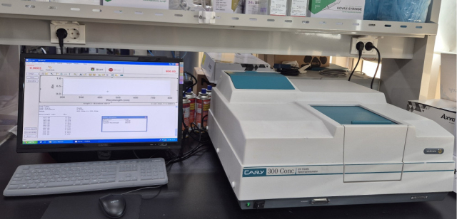 분광광도계/ VARIAN CAry 300 Conc UV-Visible Spectrophometer