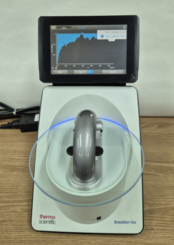 Thermo Scientific NanoDrop One 미량 분광광도계