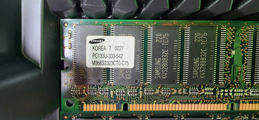 ((2개)) SAMSUNG [PC133U-333-542][M366S3323CT0-C75] 256MB 제품 이미지