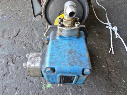 (1대) EATON VICKERS 이튼 비커스 유압 베인 펌브 VMQ125S020A00100AAAANR 00A032