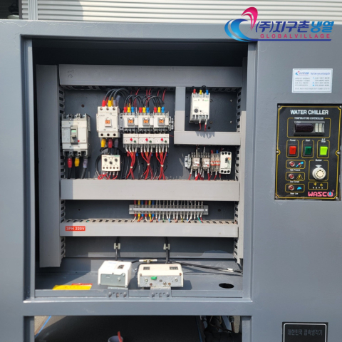 중고칠러냉각기 15마력 일체형칠러냉각기 15HP/15RT 공냉식칠러냉각기 (주)지구촌냉열 칠러냉각기임대렌탈 칠러매입 제품 이미지
