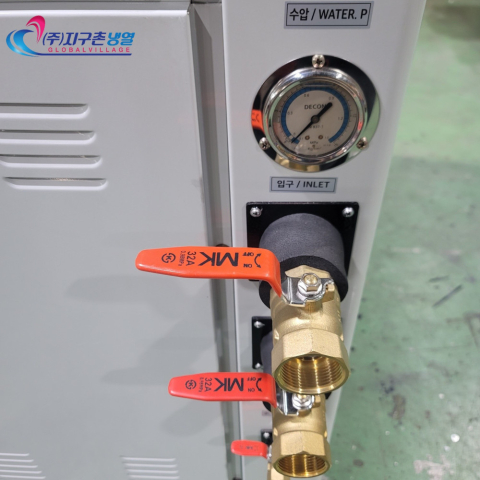 중고칠러냉각기 15마력 일체형칠러냉각기 15HP/15RT 공냉식칠러냉각기 중고제작칠러냉각기 (주)지구촌냉열 칠러임대 칠러렌탈 제품 이미지