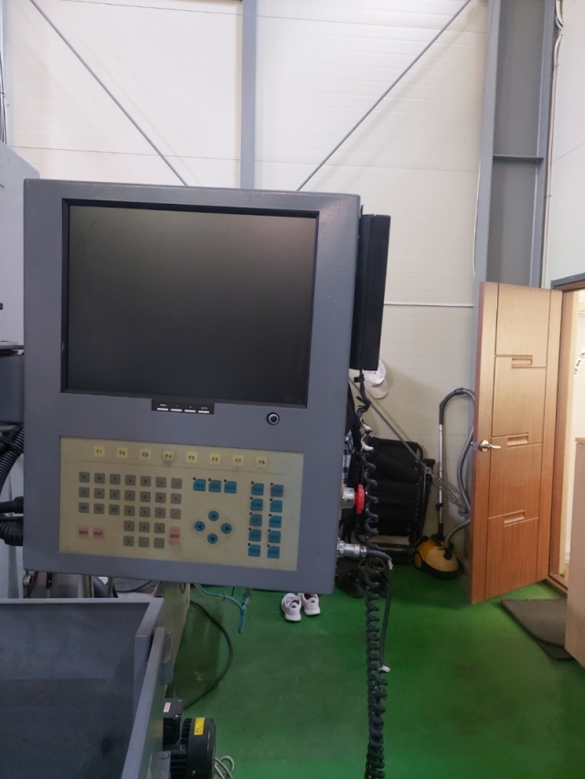 진영 JDE-30W 방전가공기 CNC 형조방전기 제품 이미지