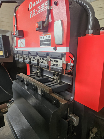 AMADA 아마다 절곡기 RG-35S ZⅡ NC9-EXⅠ 제품 이미지