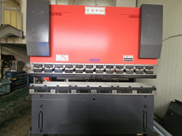 한국MD 하향식 절곡기 3M 6T / 금종전자 KCP3000(2축)